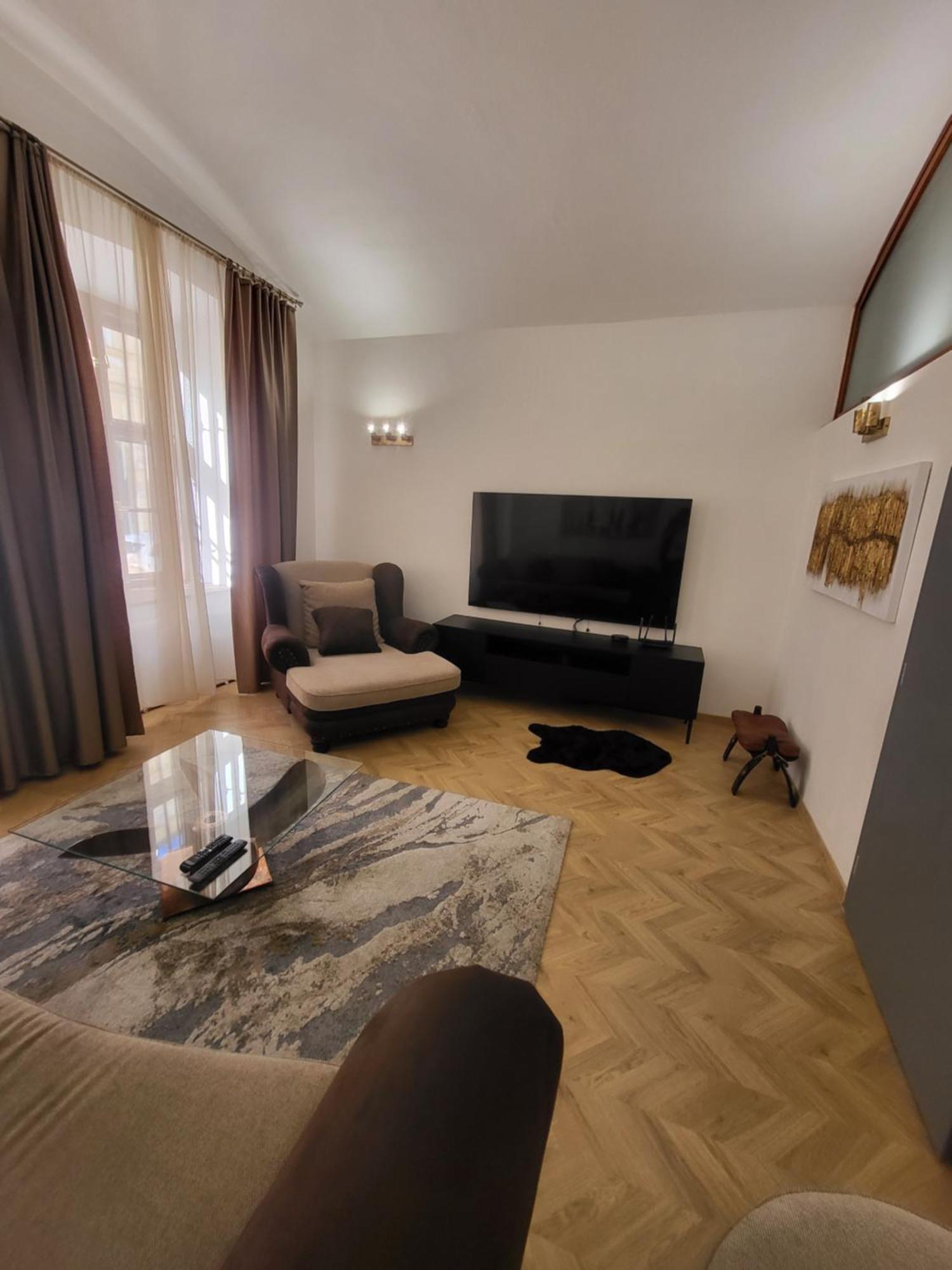 Ferienwohnung Monar Exclusive Center Free Parking In Garage Košice Exterior foto