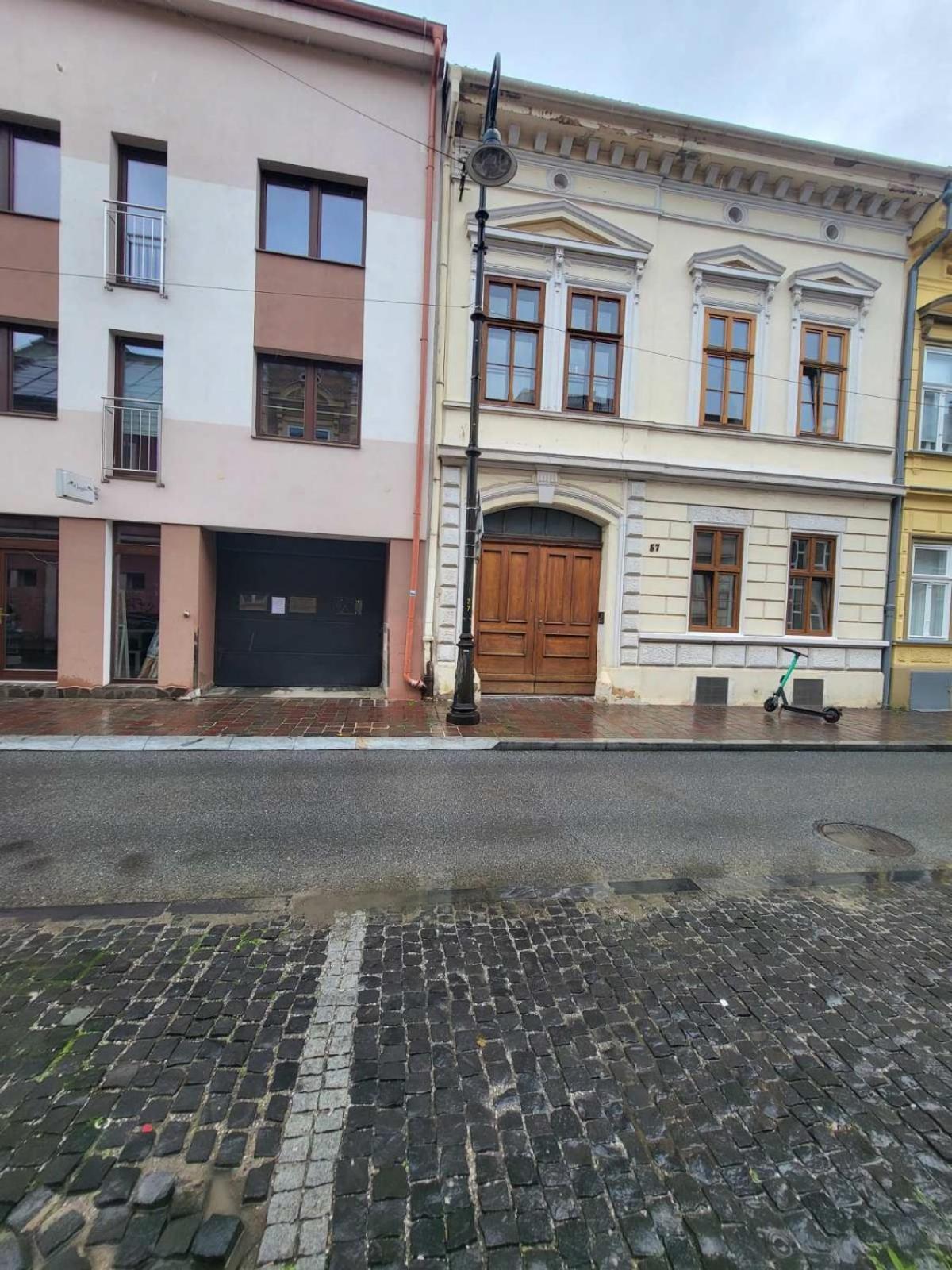 Ferienwohnung Monar Exclusive Center Free Parking In Garage Košice Exterior foto